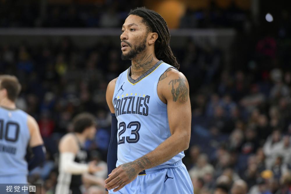 大的年轻球 大的年轻球