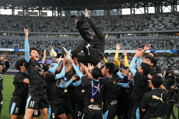 他个人的成 他个人的成